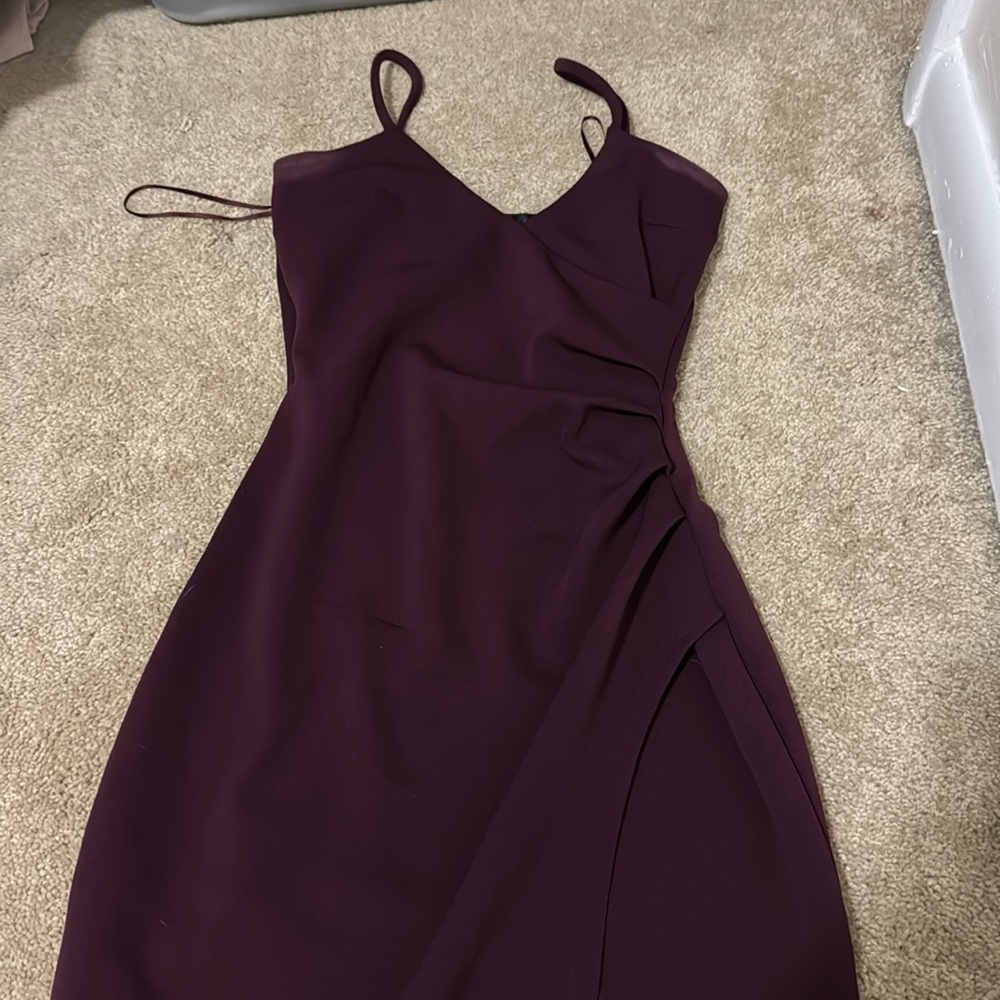 Body con, maroon dress